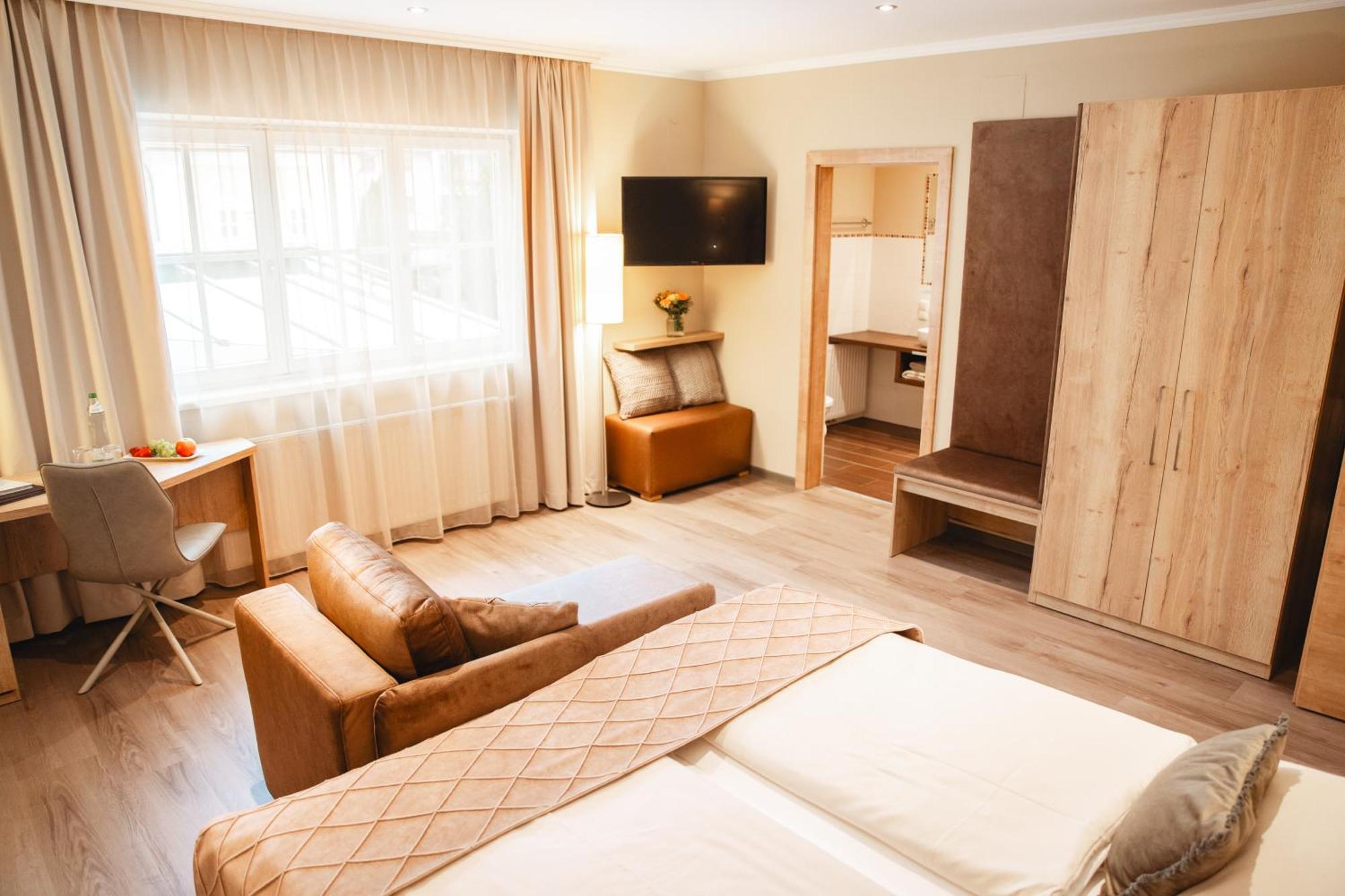 Hotel Krone Mondsee Bagian luar foto