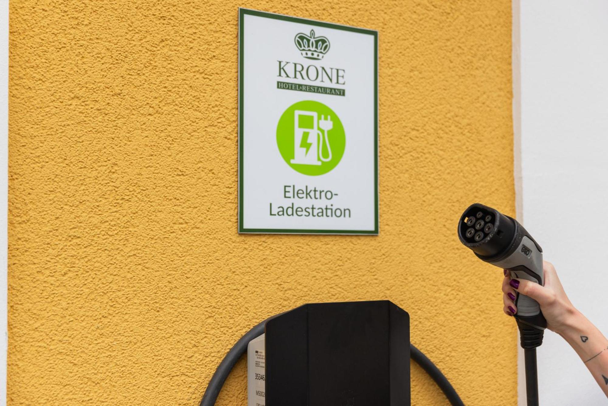 Hotel Krone Mondsee Bagian luar foto