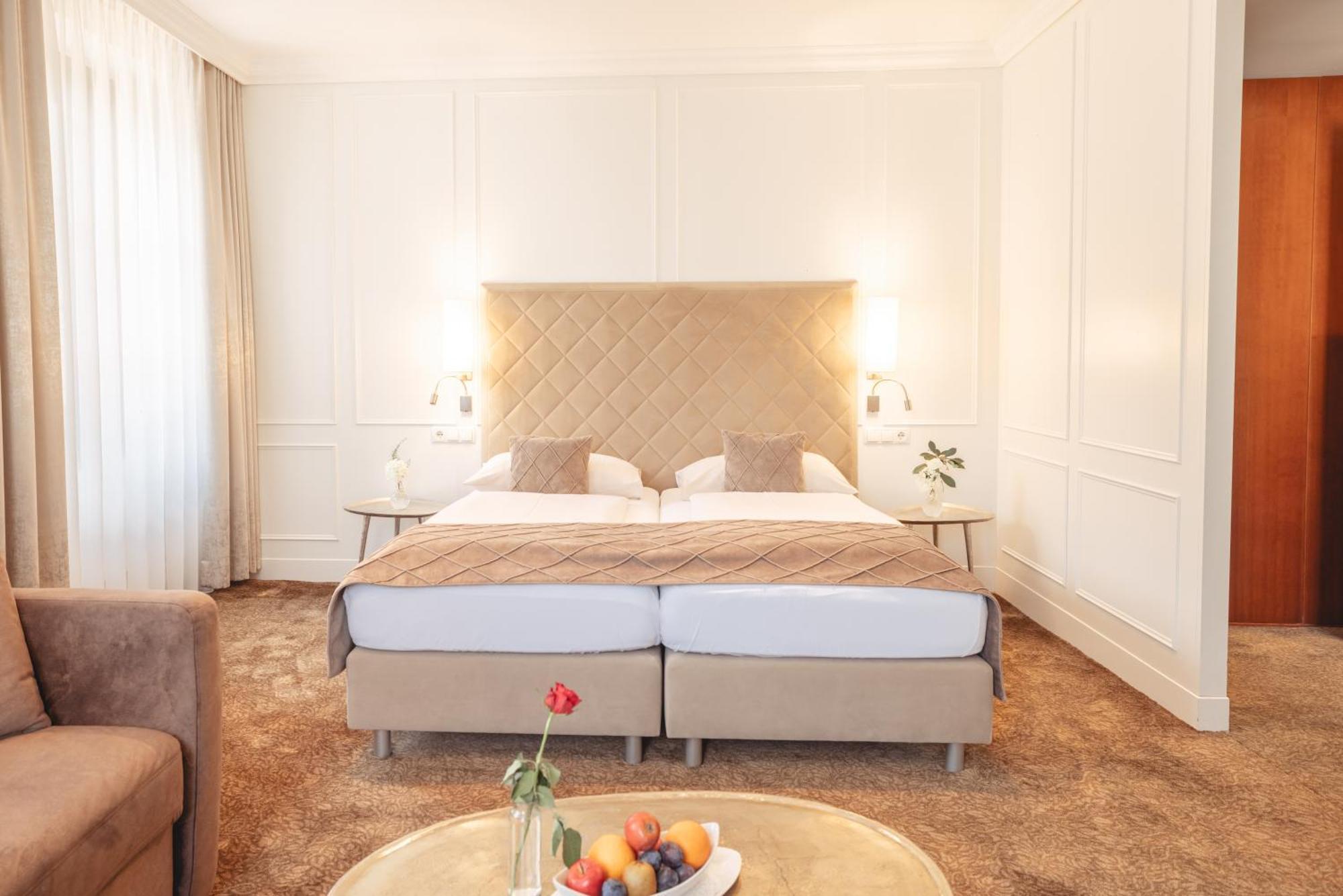 Hotel Krone Mondsee Bagian luar foto