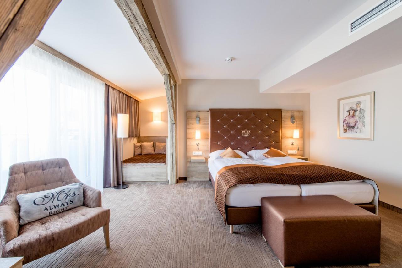 Hotel Krone Mondsee Bagian luar foto